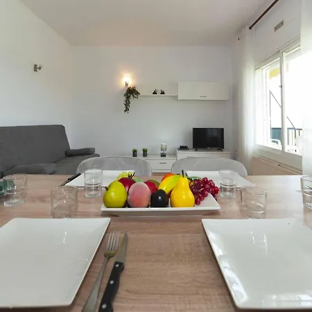 In With Swimming Pool Apartment Roses