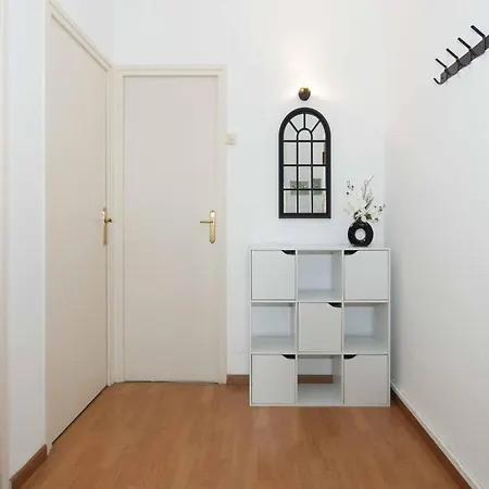 Apartment In With Swimming Pool *