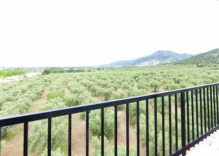 In With Sea Views & Pool